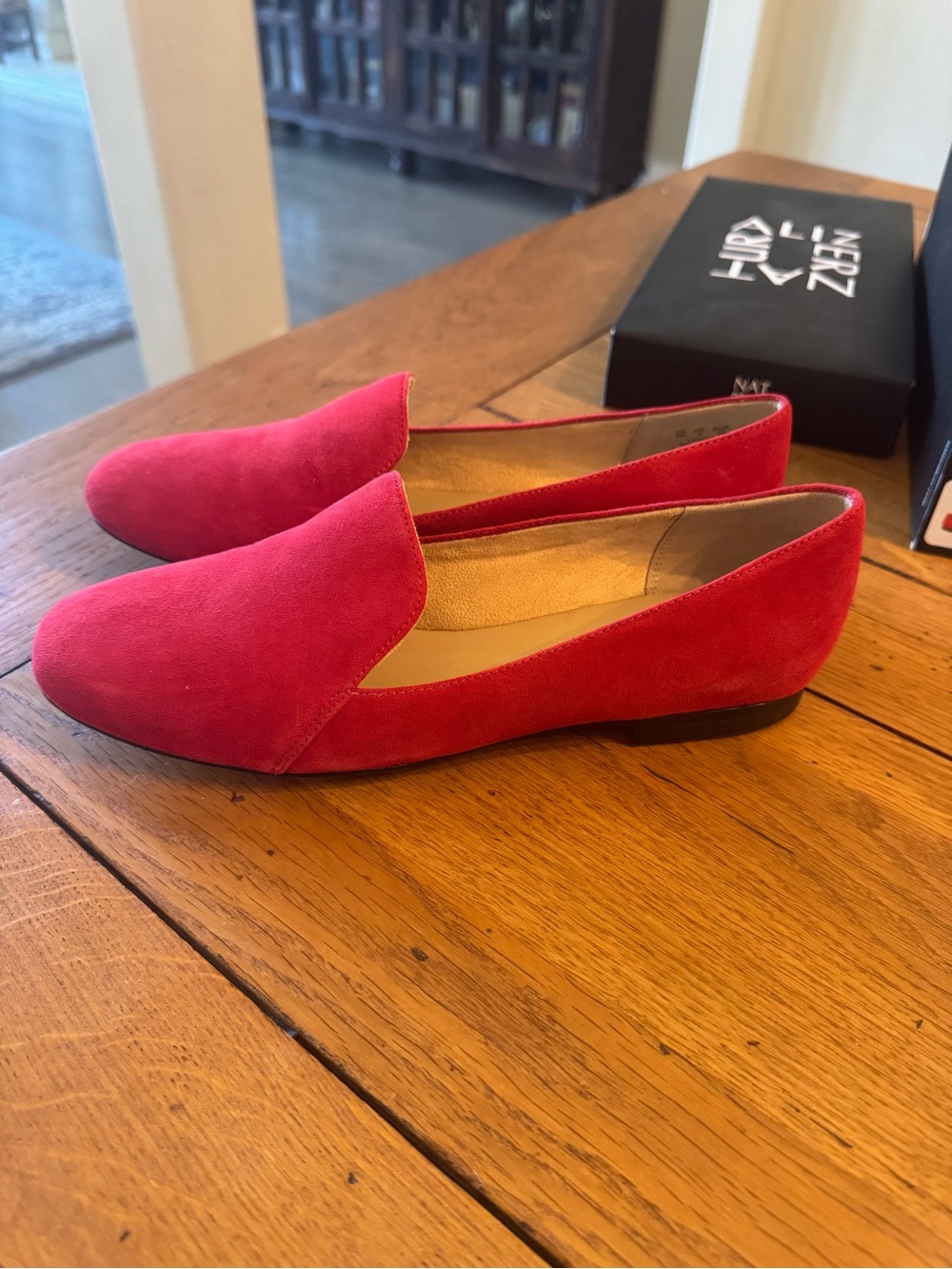 New in box Naturalizer Emiline Loafers in Hot Sauce Red- size 8